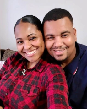 Tina Psychic Soulmate Sketch review showing drawing and real couple resemblance after meeting in USA”